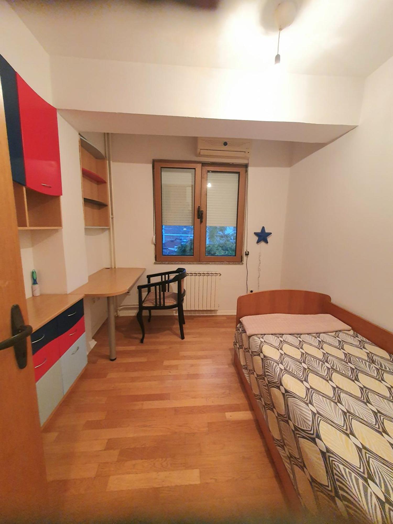 3 Bedroom Home With Parking Garage In The Heart Of Skopje Exterior foto
