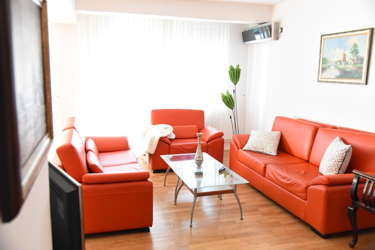 3 Bedroom Home With Parking Garage In The Heart Of Skopje Exterior foto