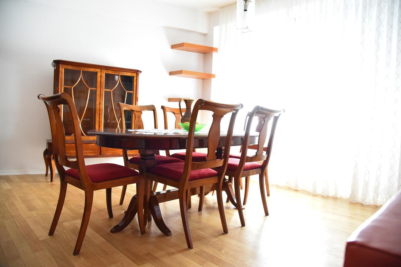 3 Bedroom Home With Parking Garage In The Heart Of Skopje Exterior foto