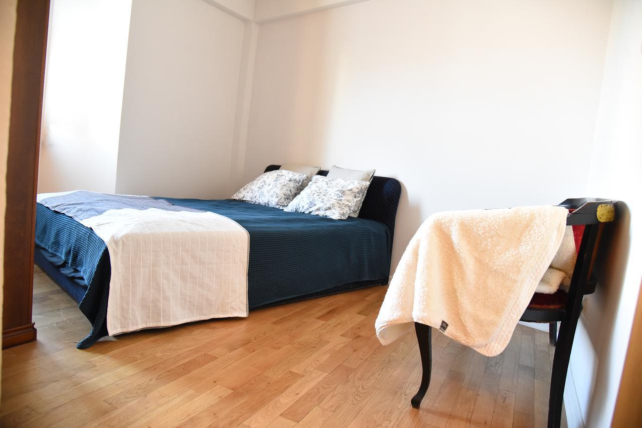 3 Bedroom Home With Parking Garage In The Heart Of Skopje Exterior foto
